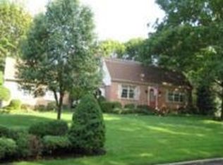 345 Oak Ave, Woodbury Heights, NJ