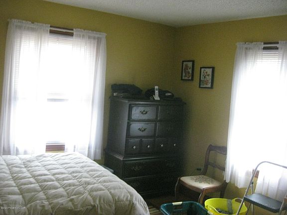 5th image of 409 Parrish St