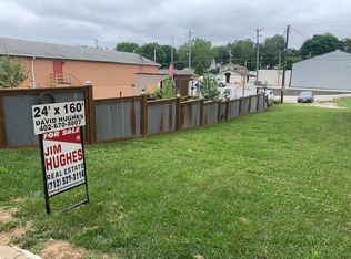 104 S Walnut St, Glenwood, IA 51534