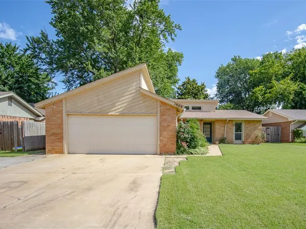 1909 Oakcreek Dr, Norman, OK 73071