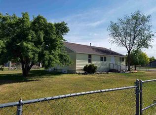 332 S Milner St, Wendell, ID 83355