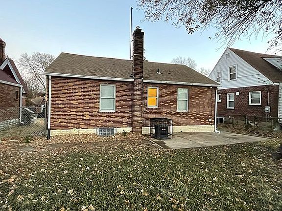 2nd image of 3819 Melba Pl