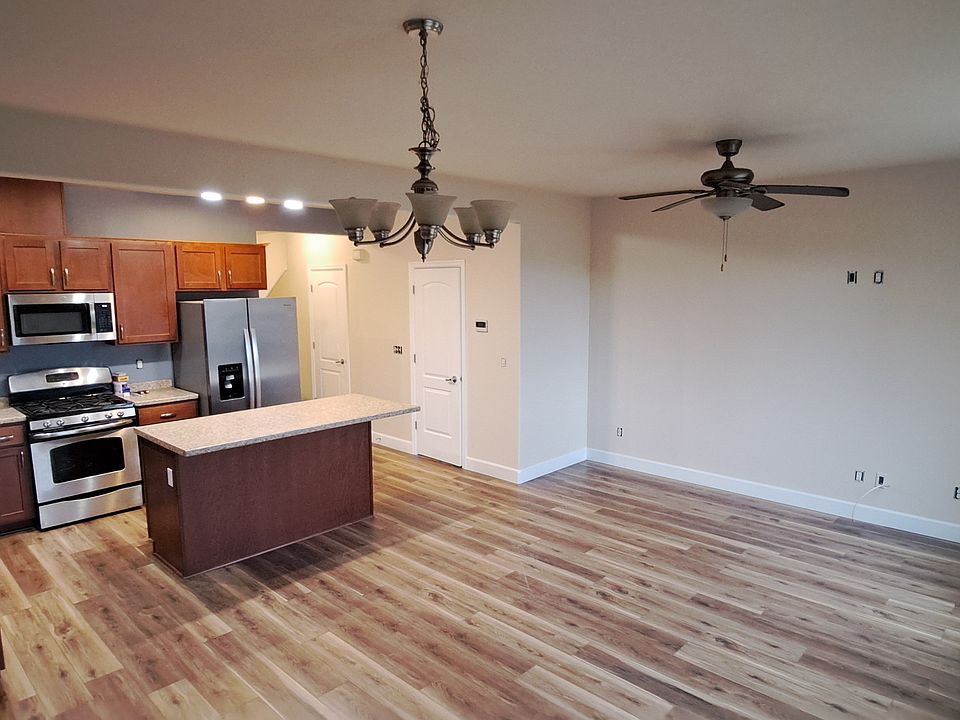 1st image of 218 Glenn Abbey Pl #218