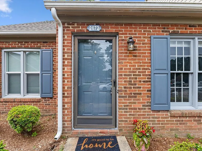 2672 Hitchcock Dr — Photo 8