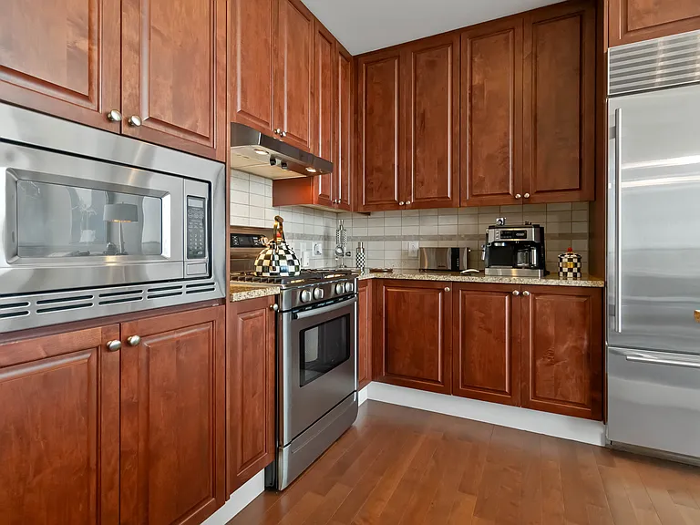 610 E Market St #2915 — Photo 15