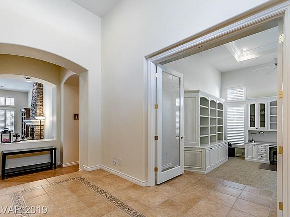 3rd image of 309 Covent Garden Ct