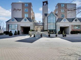 600 Harbor Blvd, Weehawken, NJ 07086