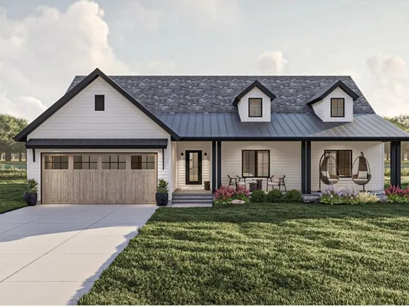 130 Shoreline Dr, Louisburg, KS 66053