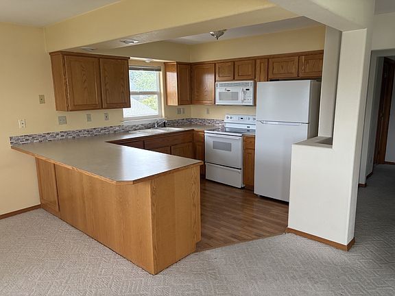3rd image of 539 Riverview Blvd #Na