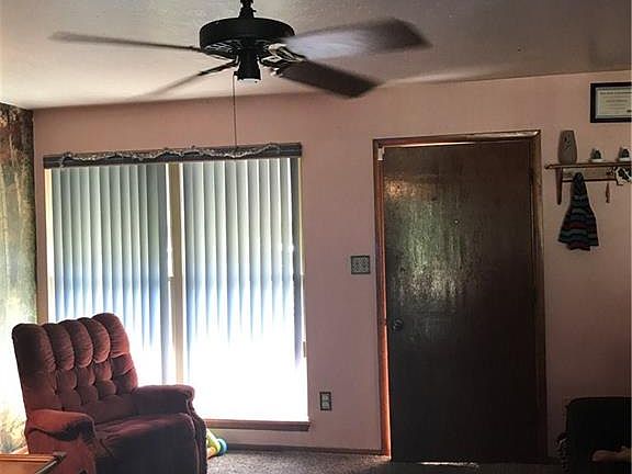 2nd image of 2712 Eagle Dr