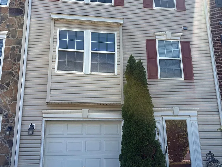 103 S Raphael Ct — Photo 1
