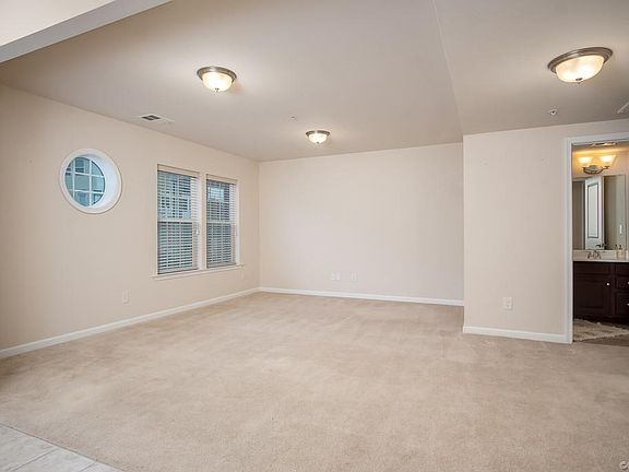 4th image of 1805 Liesfeld Pkwy #1805