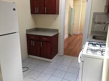 2nd image of 577 Putnam Ave APT 4