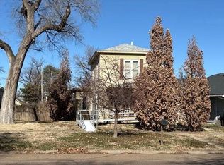 806 E Avenue A, Hutchinson, KS 67501