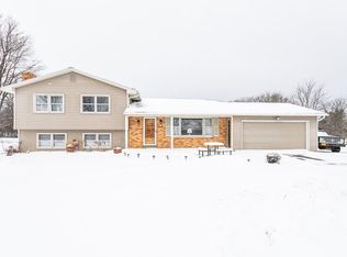 3330 Spangle St, Canandaigua, NY 14424