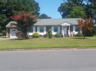 462 Strother Dr, Hampton, VA 23666
