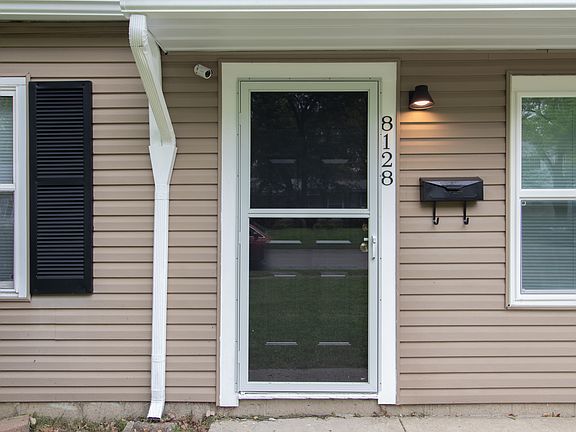 2nd image of 8128 E Barry Rd