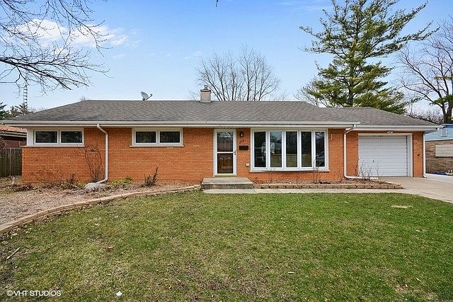 1st image of 215 Hill Ave