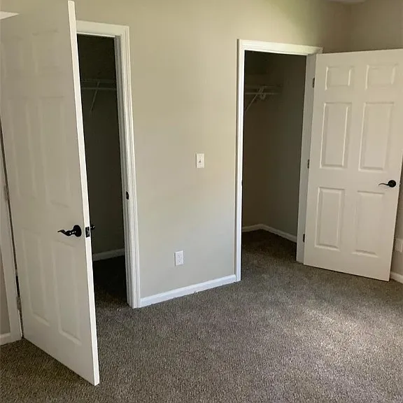 1015 Bowden St — Photo 12