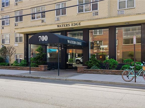 2nd image of 700 Shore Rd APT 2A