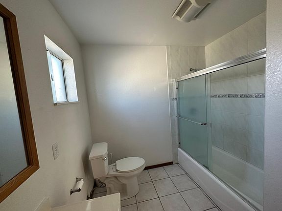 3rd image of 3026 Dryden Ave