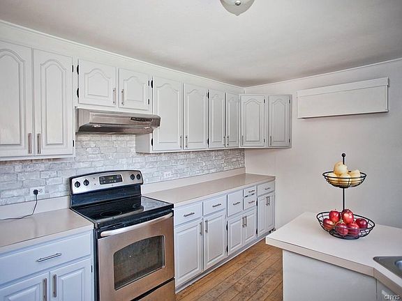 3rd image of 4614 Francis Rd