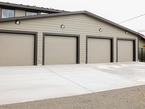 2nd image of 2077 Walla Ave