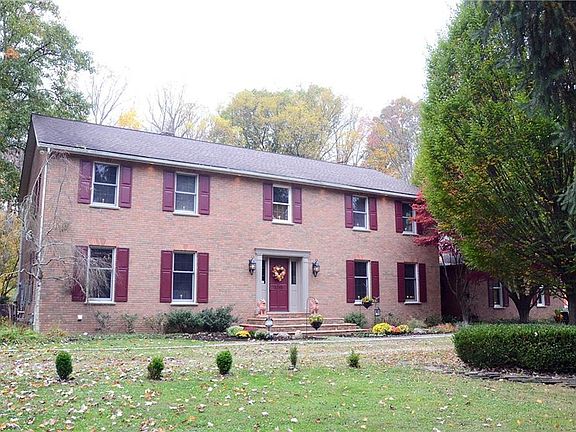 5th image of 3295 N Willow Dr