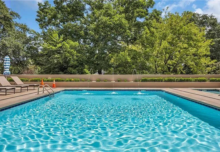 905 Juniper St NE #309 — Photo 2