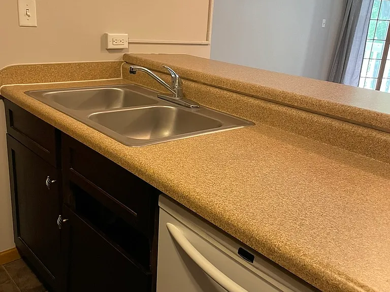 1323 Cunat Ct #2G — Photo 6