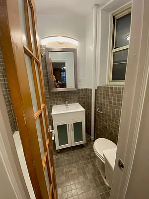 Rented by Performing Assets Corp | media 8