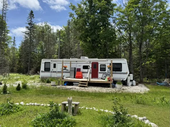 36171 S Toivola Rd, Drummond Island, MI 49726
