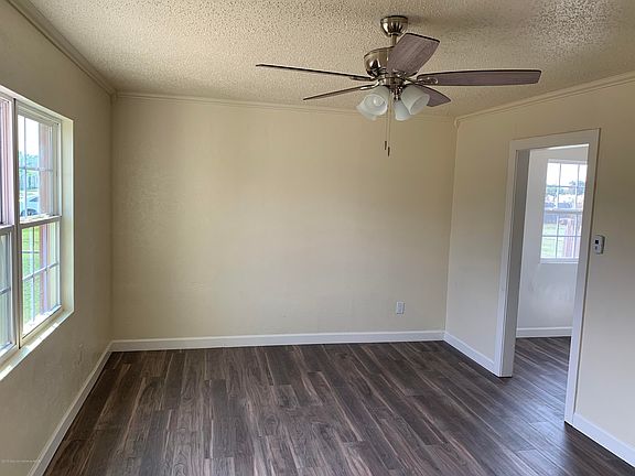 4th image of 4407 SE 11th Ave