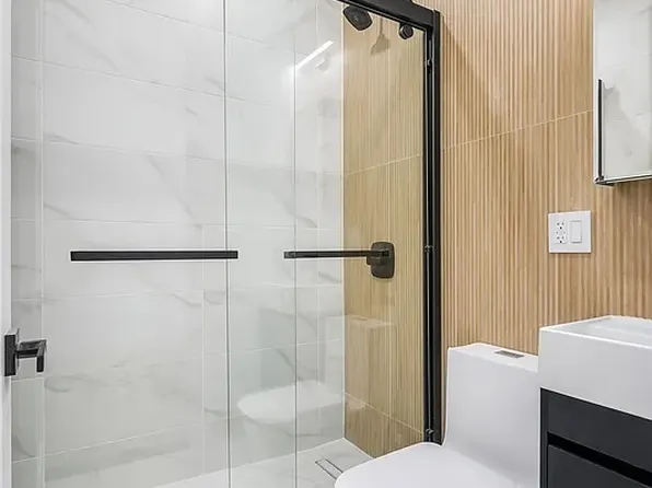 266 Stagg Street image 7 of 12