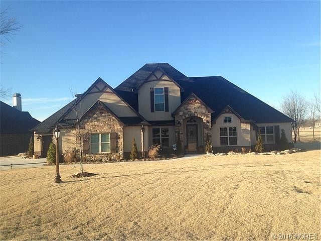 1st Choice Builders "Lane" Floor Plan!- Picture is not of actual home- under construction!