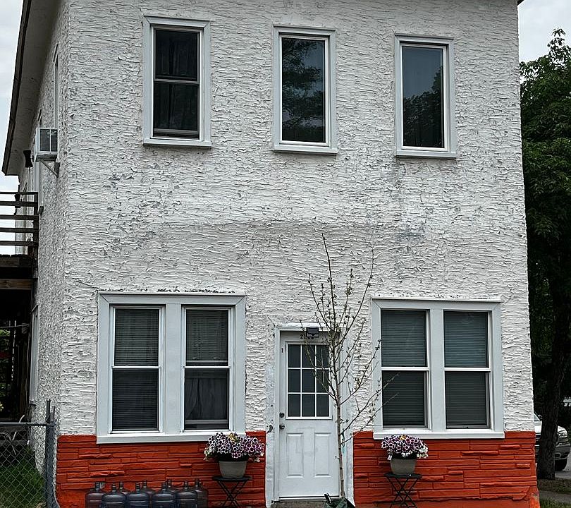 1st image of 2228 5th St NE APT 2
