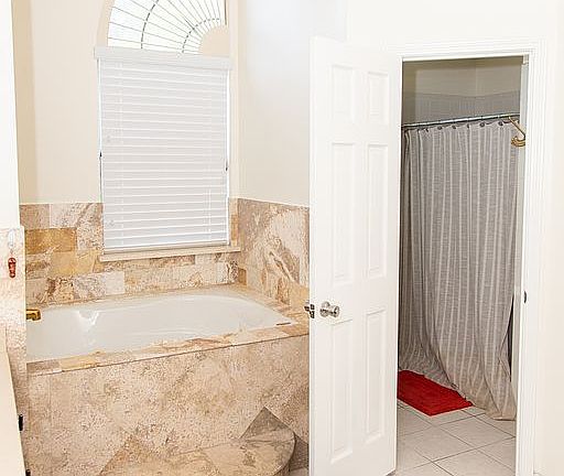4th image of 713 Marshview Dr