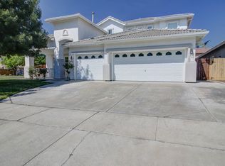 3601 Seasons Park Dr, Turlock, CA 95382