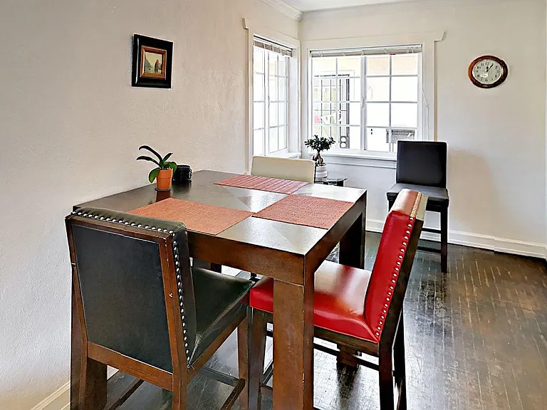Dinning Area.