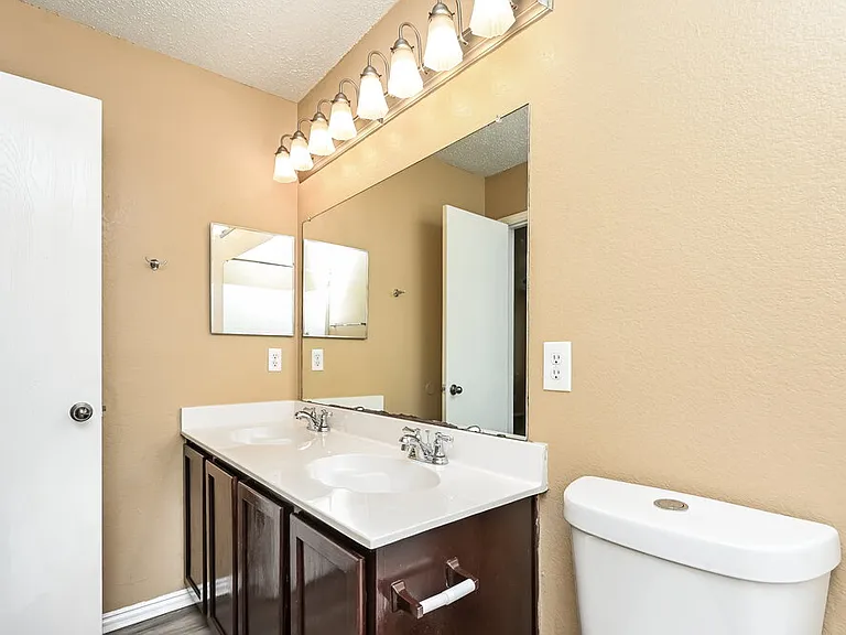 5213 Bedfordshire Dr — Photo 11