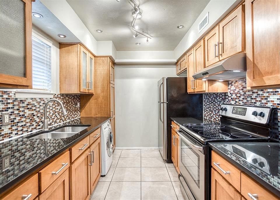 1st image of 10536 Stone Canyon Rd APT 216
