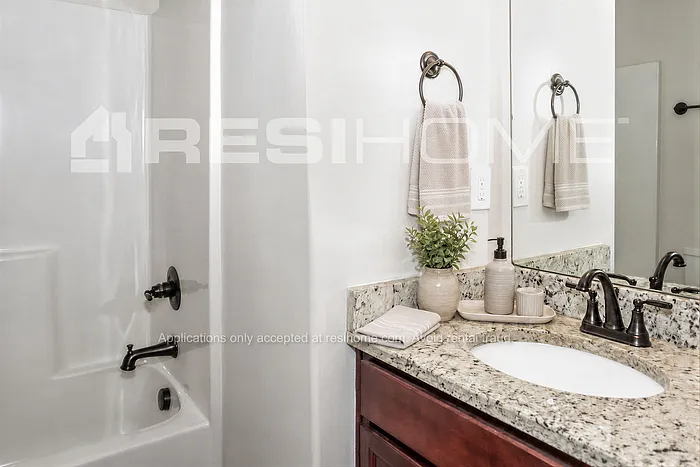 290 Silbury Rd — Photo 14