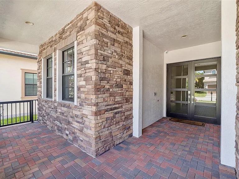 11036 Meridian Dr N — Photo 7