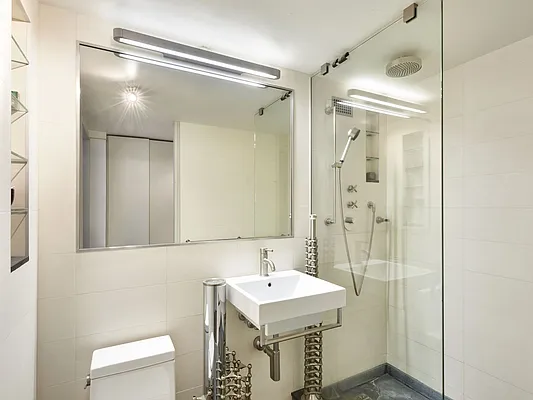 Rented by Warburg | media 39