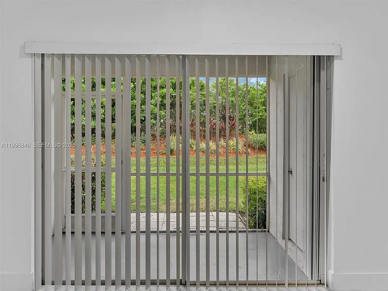8 Key West Ct #8 — Photo 20