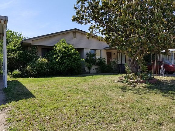 3rd image of 2904 NW 21st St