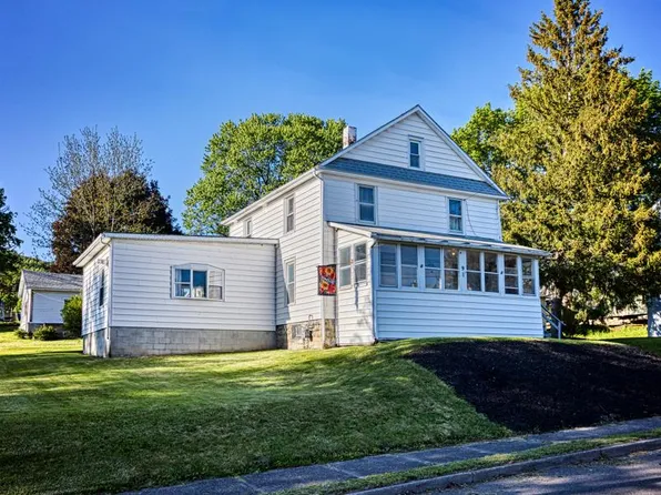 9 W Spruce St, Corning, NY 14830