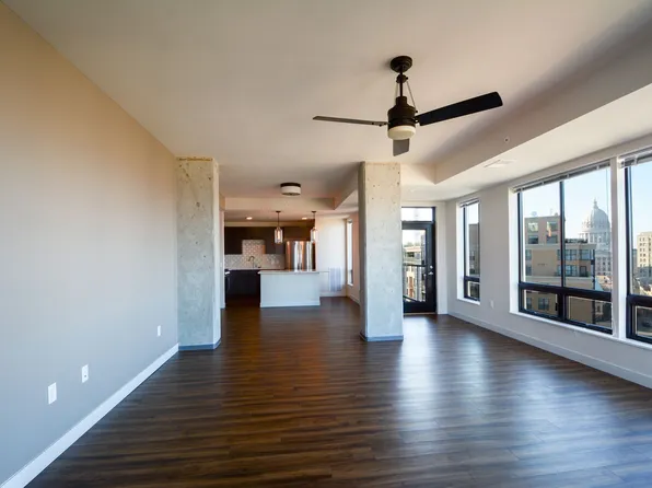 151 E Wilson