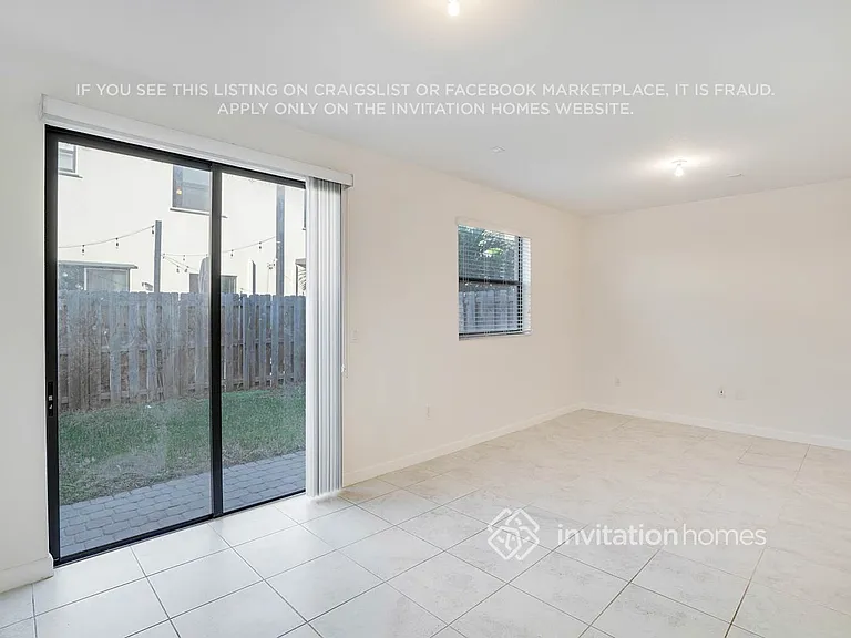 11461 SW 252nd Ter — Photo 10