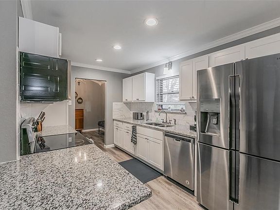 2nd image of 3913 Sunnydale Dr